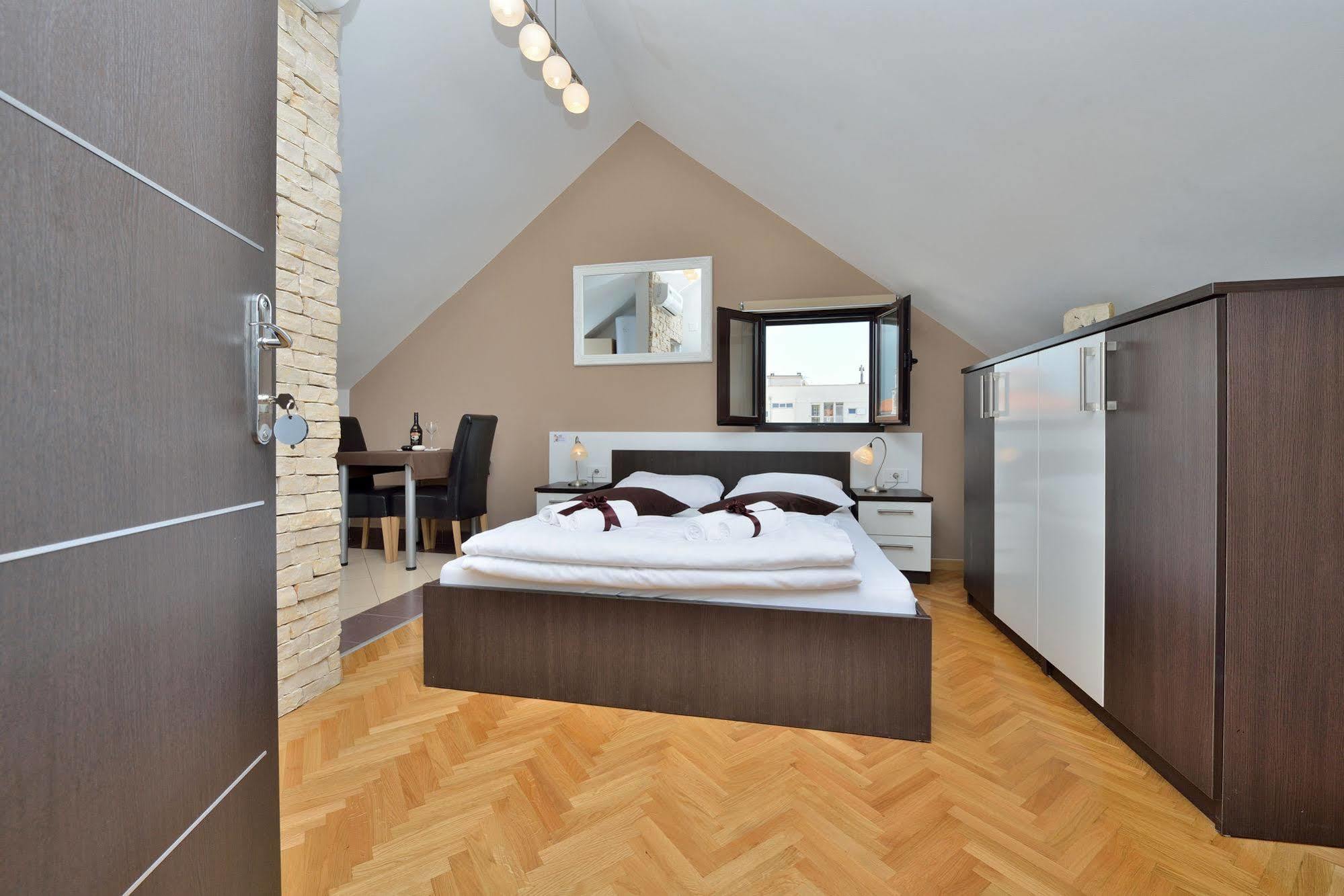 Apartments Donat Zadar Exterior photo